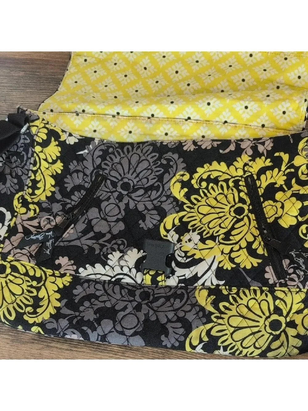 Vera Bradley Large Floral Crossbody Messenger Baroque Bag        M224